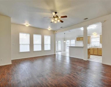 2624 Century Park Blvd - Photo Thumbnail 4