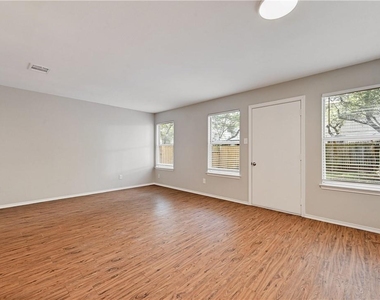 9602 Nightjar Dr - Photo Thumbnail 9