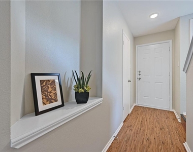 9602 Nightjar Dr - Photo Thumbnail 4