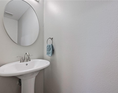 9602 Nightjar Dr - Photo Thumbnail 14
