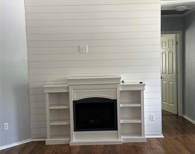 117 Yucca House Dr - Photo Thumbnail 1