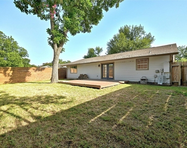 2604 Berkett Dr - Photo Thumbnail 20