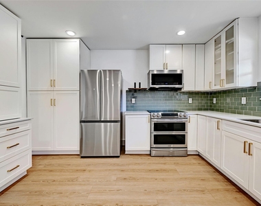 2604 Berkett Dr - Photo Thumbnail 10