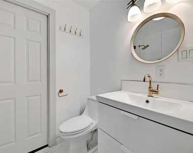 2604 Berkett Dr - Photo Thumbnail 13