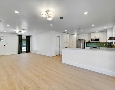 2604 Berkett Dr - Photo Thumbnail 2