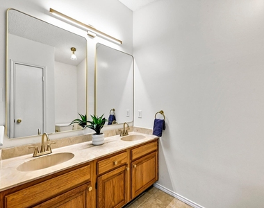 7403 Dallas Dr - Photo Thumbnail 18