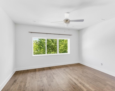 2101 Montopolis Dr - Photo Thumbnail 21