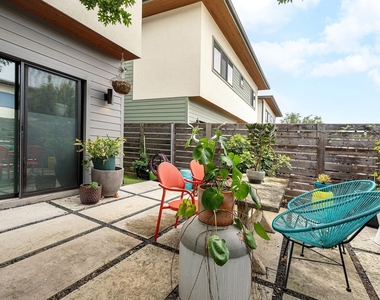 2101 Montopolis Dr - Photo Thumbnail 32