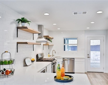 5204 Ledesma Rd - Photo Thumbnail 7