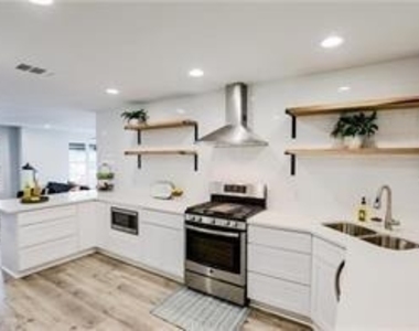 5204 Ledesma Rd - Photo Thumbnail 6