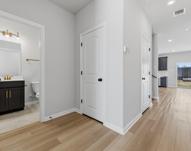 905 Palo Brea Loop - Photo Thumbnail 4