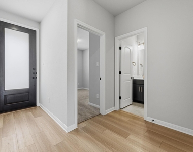 905 Palo Brea Loop - Photo Thumbnail 3