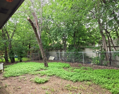 1811 Magnolia Dr - Photo Thumbnail 12