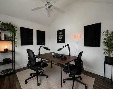 4611 Milburn Ln - Photo Thumbnail 21