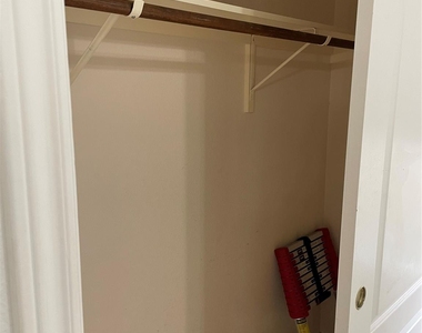 11901 Swearingen Dr - Photo Thumbnail 14