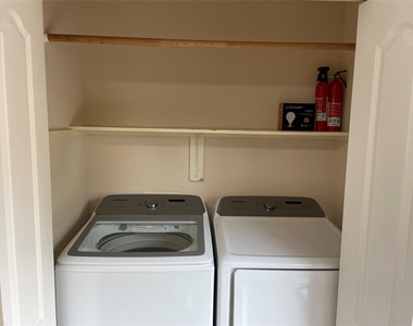 11901 Swearingen Dr - Photo Thumbnail 16