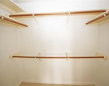 309 Country Aire Dr - Photo Thumbnail 20