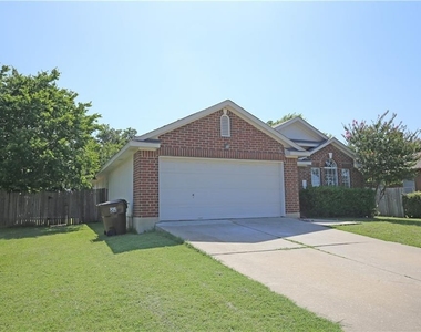 309 Country Aire Dr - Photo Thumbnail 2