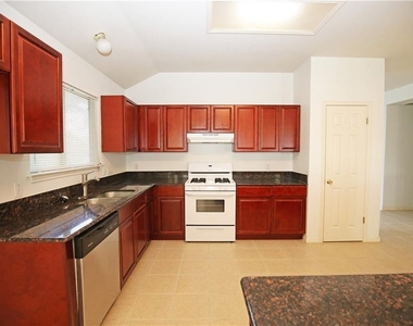 309 Country Aire Dr - Photo Thumbnail 10