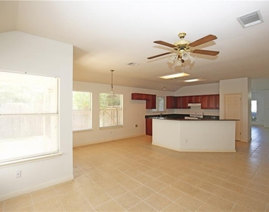 309 Country Aire Dr - Photo Thumbnail 8