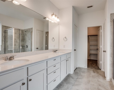 12213 Coronilla Bnd - Photo Thumbnail 7