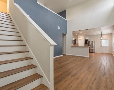 3304 Ortman Dr - Photo Thumbnail 3