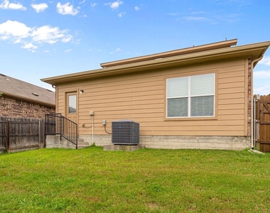 3304 Ortman Dr - Photo Thumbnail 20