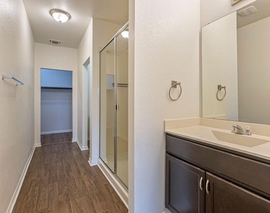 3304 Ortman Dr - Photo Thumbnail 8