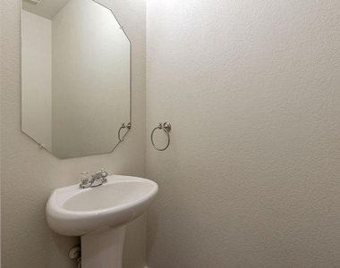 3304 Ortman Dr - Photo Thumbnail 10