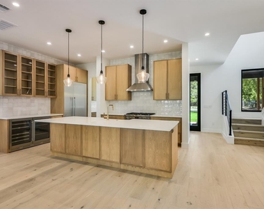 4515 Jinx Ave - Photo Thumbnail 4