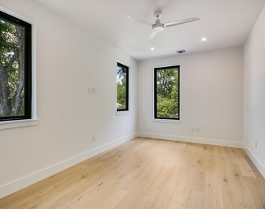 4515 Jinx Ave - Photo Thumbnail 21