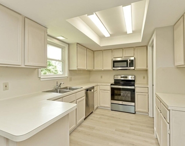 11502 Toledo Dr - Photo Thumbnail 1