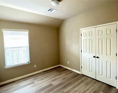 133 Salt Fork Dr - Photo Thumbnail 15