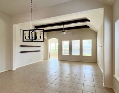 133 Salt Fork Dr - Photo Thumbnail 10