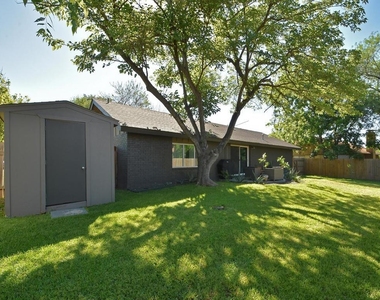 5320 Presidio Rd - Photo Thumbnail 28