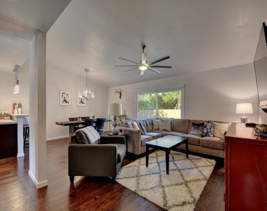 5320 Presidio Rd - Photo Thumbnail 5