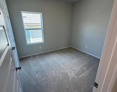 2612 Towy Rd - Photo Thumbnail 12