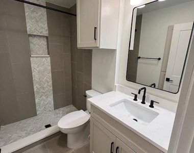 8012 Pinedale Cv - Photo Thumbnail 16