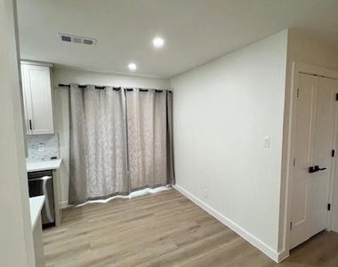 8012 Pinedale Cv - Photo Thumbnail 6