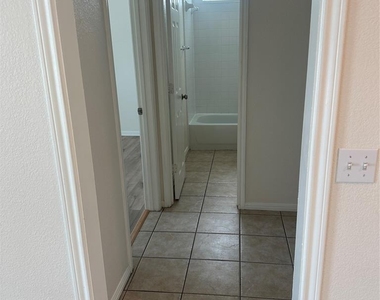 5401 Evans Ave - Photo Thumbnail 4