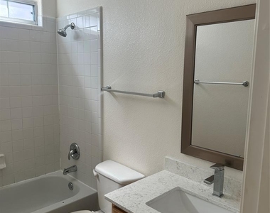 5401 Evans Ave - Photo Thumbnail 7