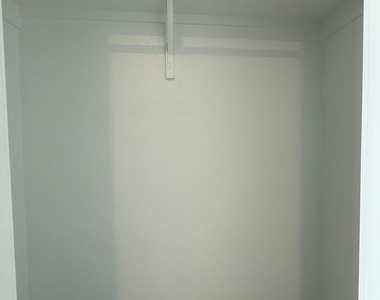 593 Tailwind Dr - Photo Thumbnail 30