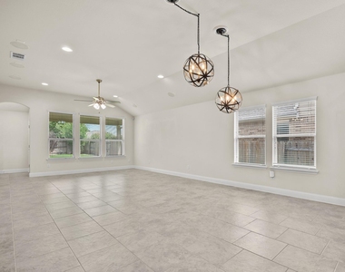 3508 De Torres Cir - Photo Thumbnail 10