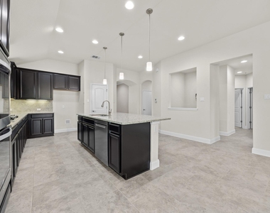 3508 De Torres Cir - Photo Thumbnail 7