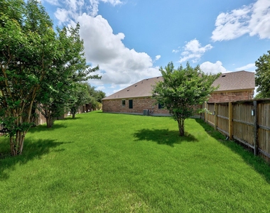3508 De Torres Cir - Photo Thumbnail 28