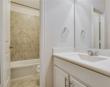 500 Cardenas Ln - Photo Thumbnail 18