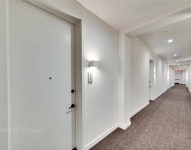 800 Embassy Dr - Photo Thumbnail 10