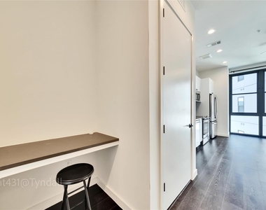 800 Embassy Dr - Photo Thumbnail 7