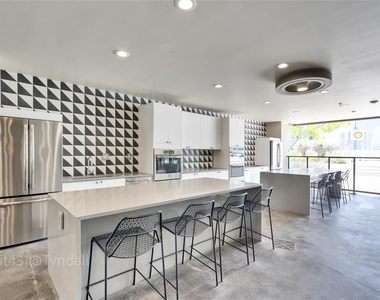 800 Embassy Dr - Photo Thumbnail 18