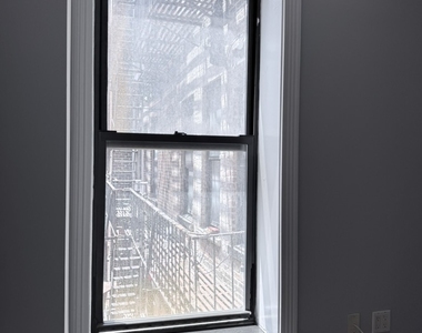 East 13th Street - Photo Thumbnail 8